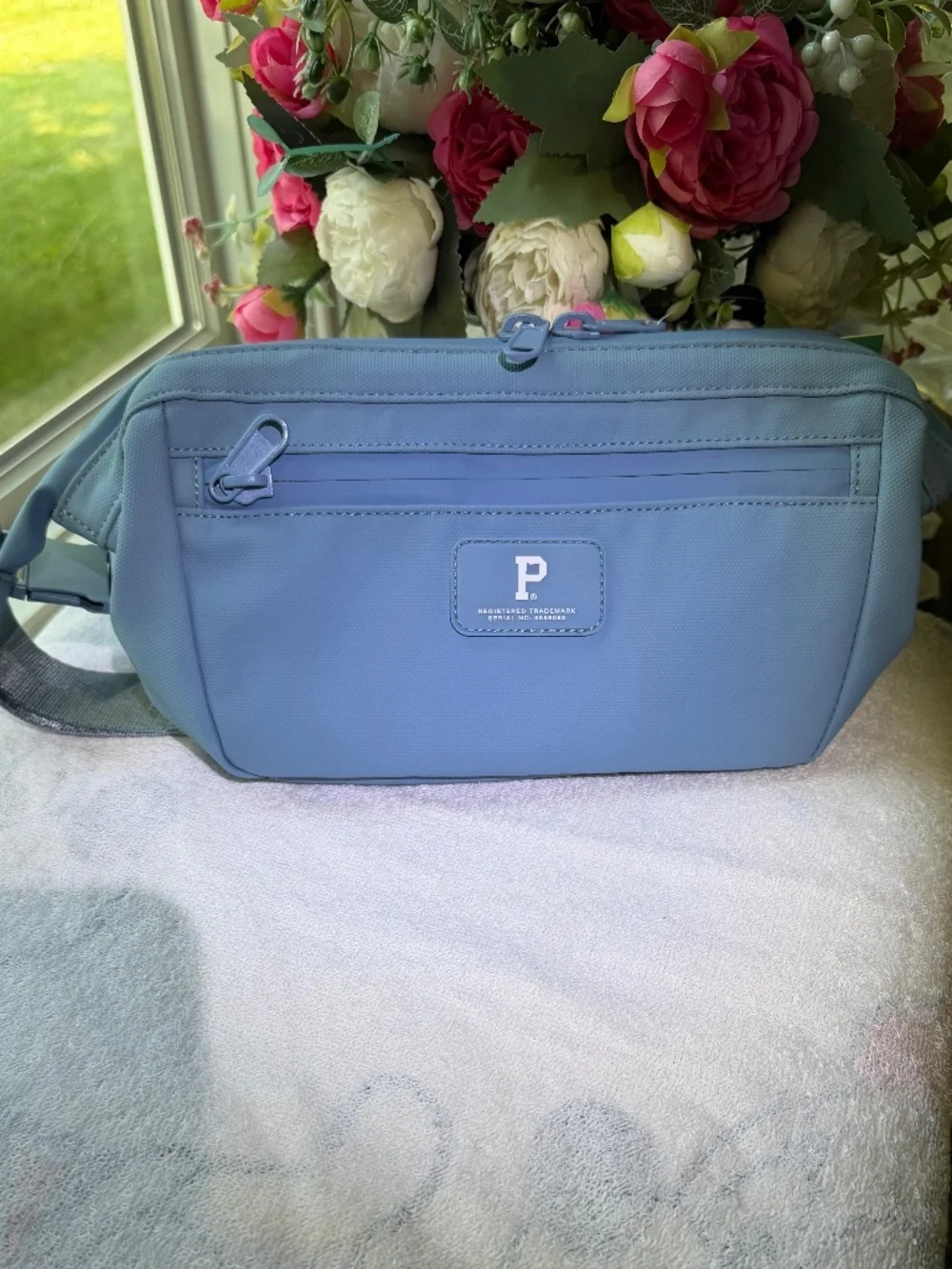 NWT Portland Gear Cascade Crossbody Bag